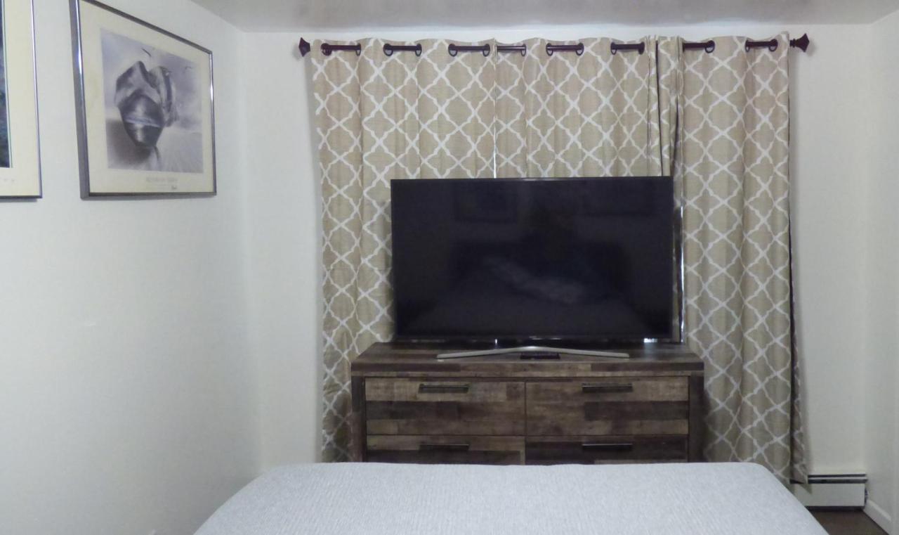 Apartment 410 E 45th Ave Unit 3 *